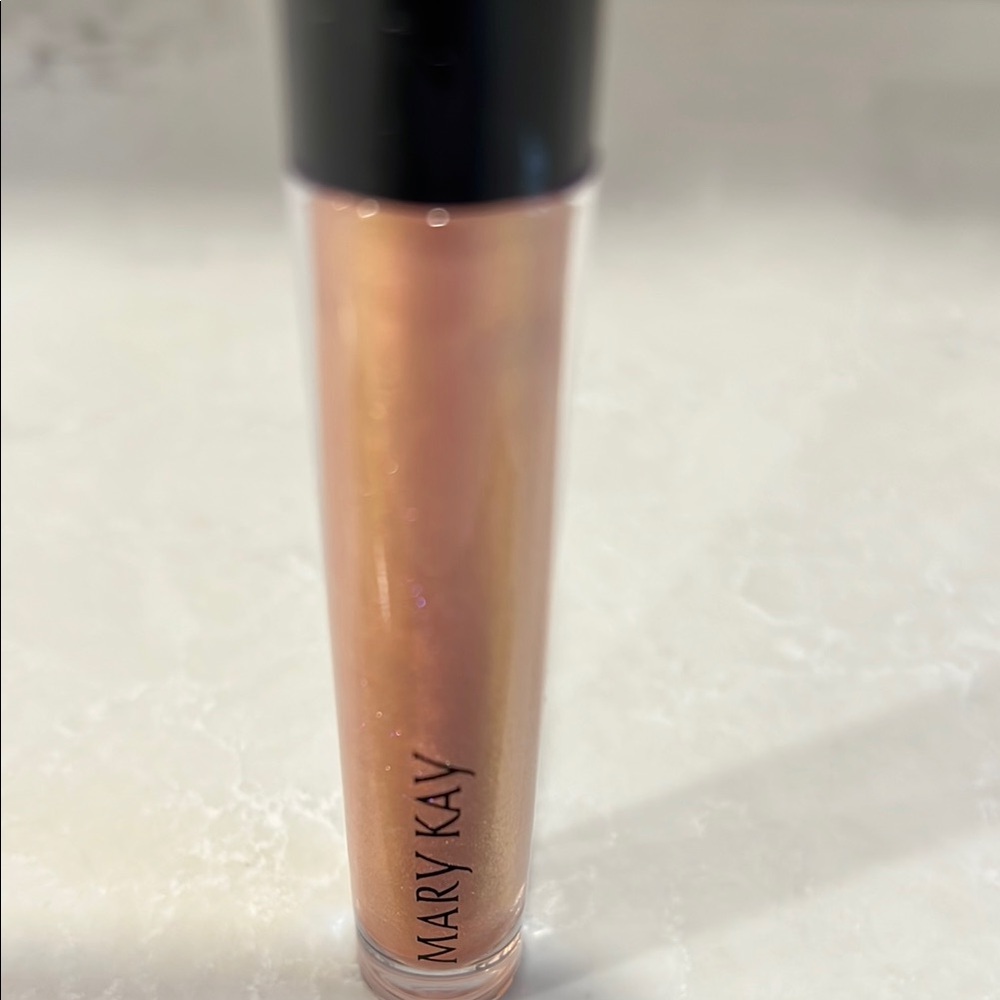 Mary Kay Brilliant Shine Lip Gloss - Sheer Illusion - Picture 3 of 3